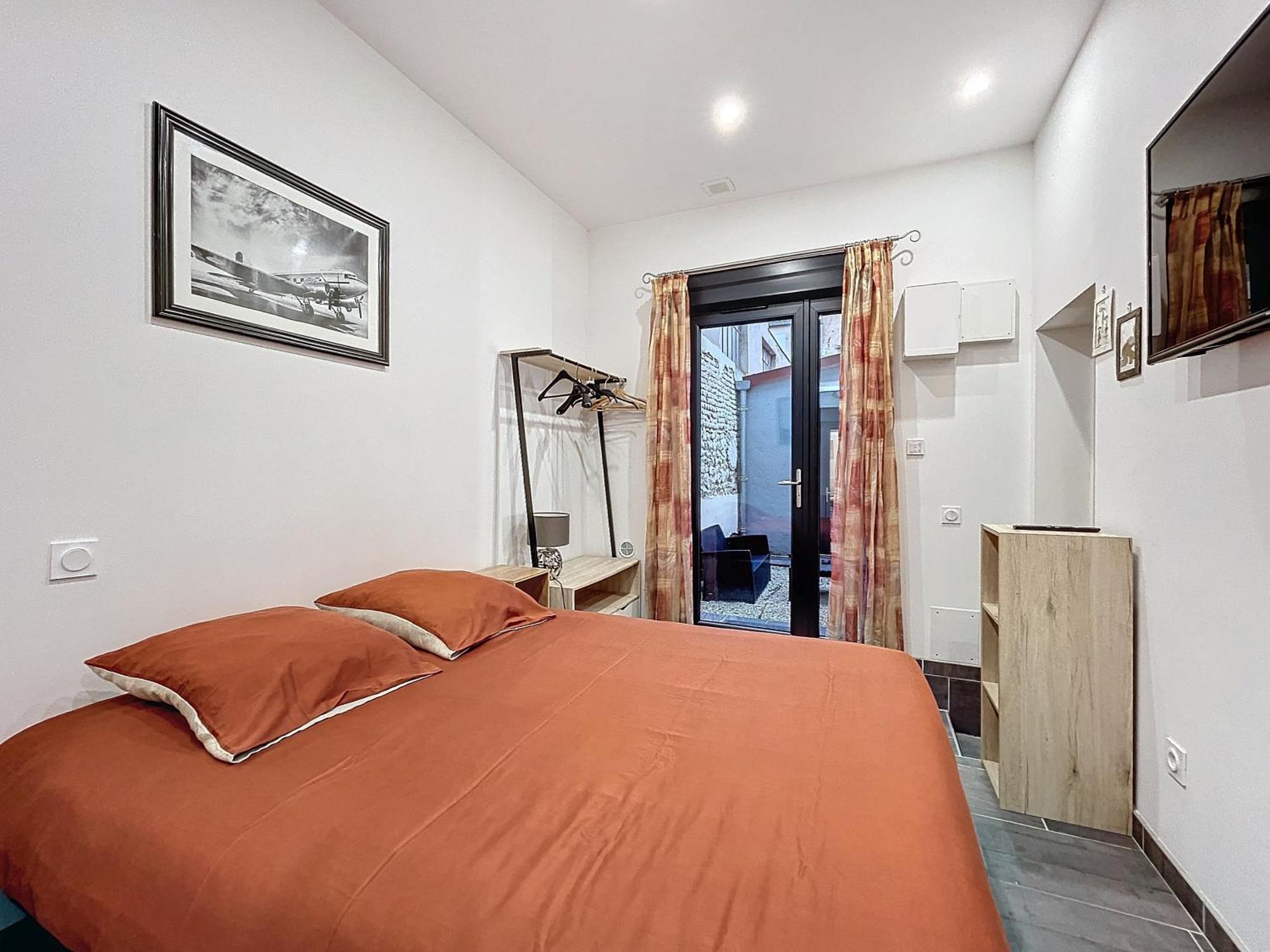 Loft Terrasse Avec Spa Proche Centre Historique Montluçon Zewnętrze zdjęcie